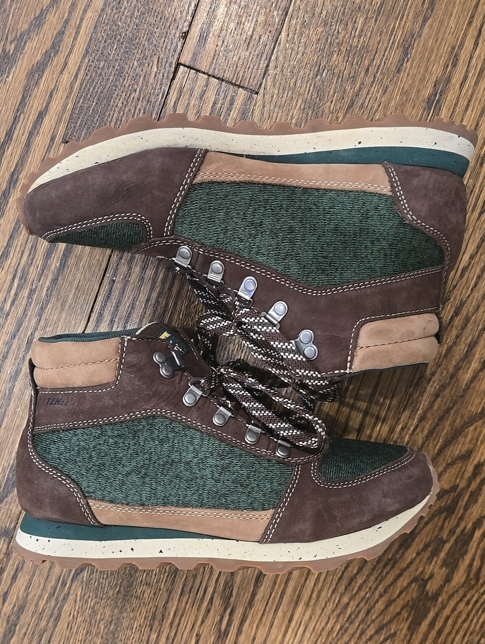 L.L.Bean Women's Katahdin Waterproof Hiking Boots Brown/Green